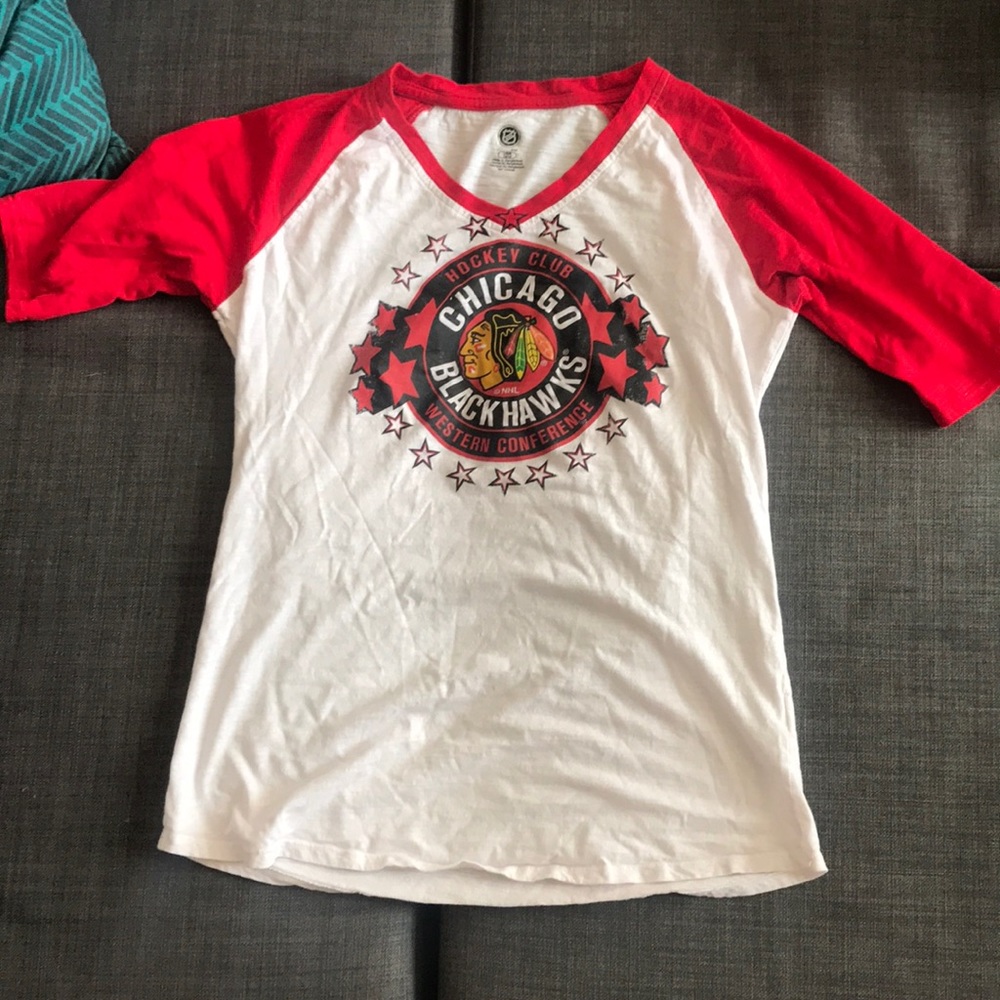 Blackhawks 3/4 length shirt